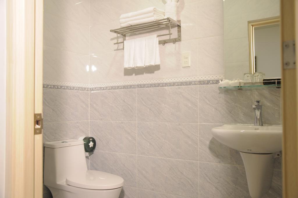 Jiny Tran Hotel Duong Dong  Eksteriør billede