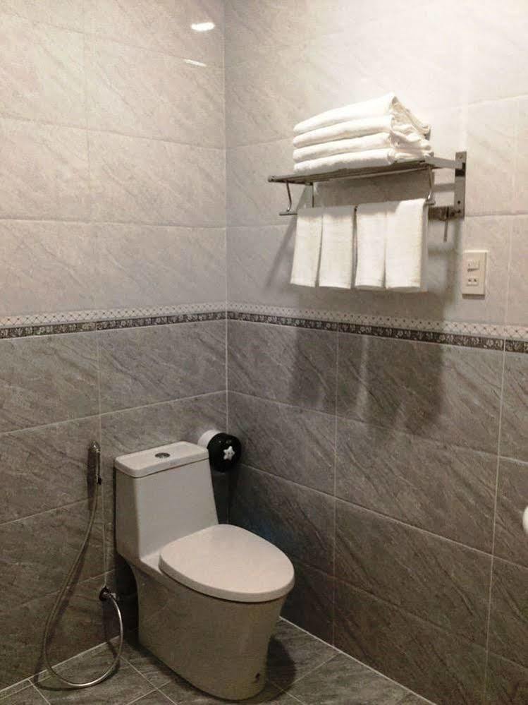 Jiny Tran Hotel Duong Dong  Eksteriør billede